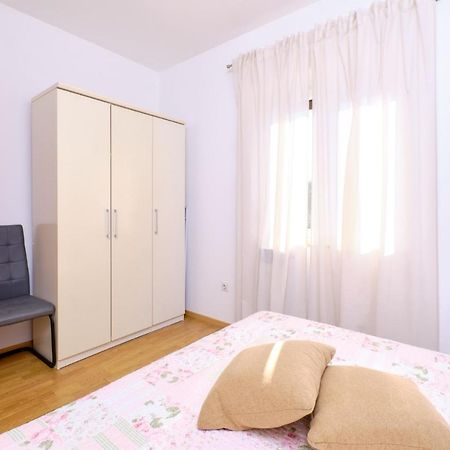 Apartments Vanda Mali Losinj Exterior photo