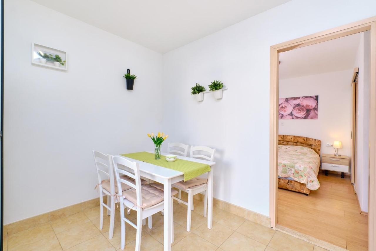 Apartments Vanda Mali Losinj Exterior photo
