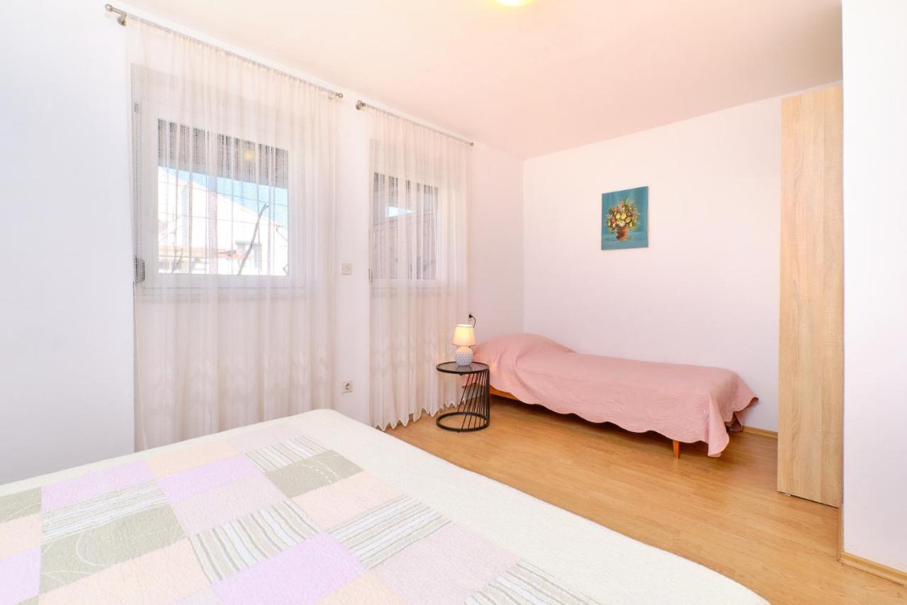 Apartments Vanda Mali Losinj Exterior photo