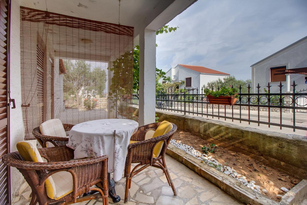 Apartments Vanda Mali Losinj Exterior photo